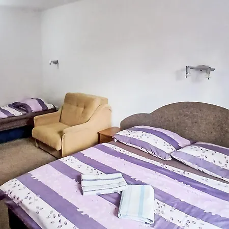 Natty By Interhome * Černý Dŭl